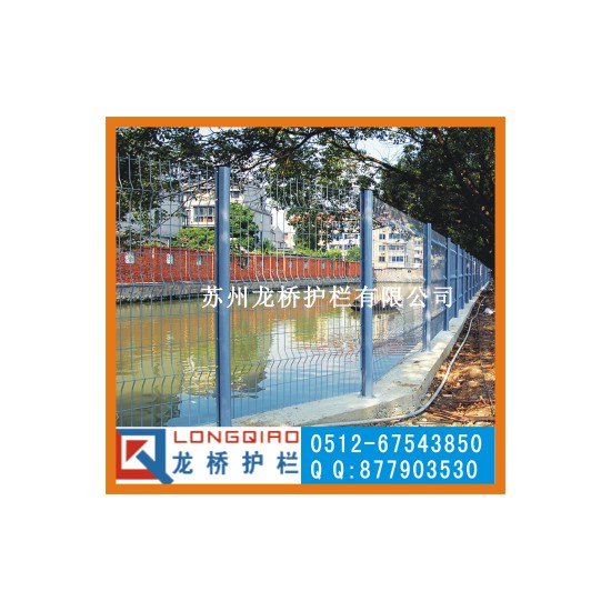 苏州喷塑桃型柱护栏网 河道围网 污水处理厂围栏 护栏网